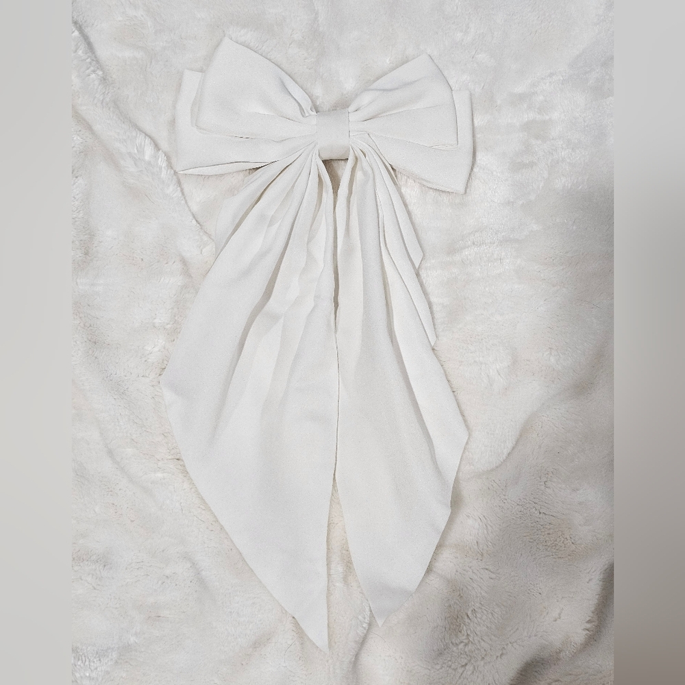 White Hair Bow Alligator Clip Style